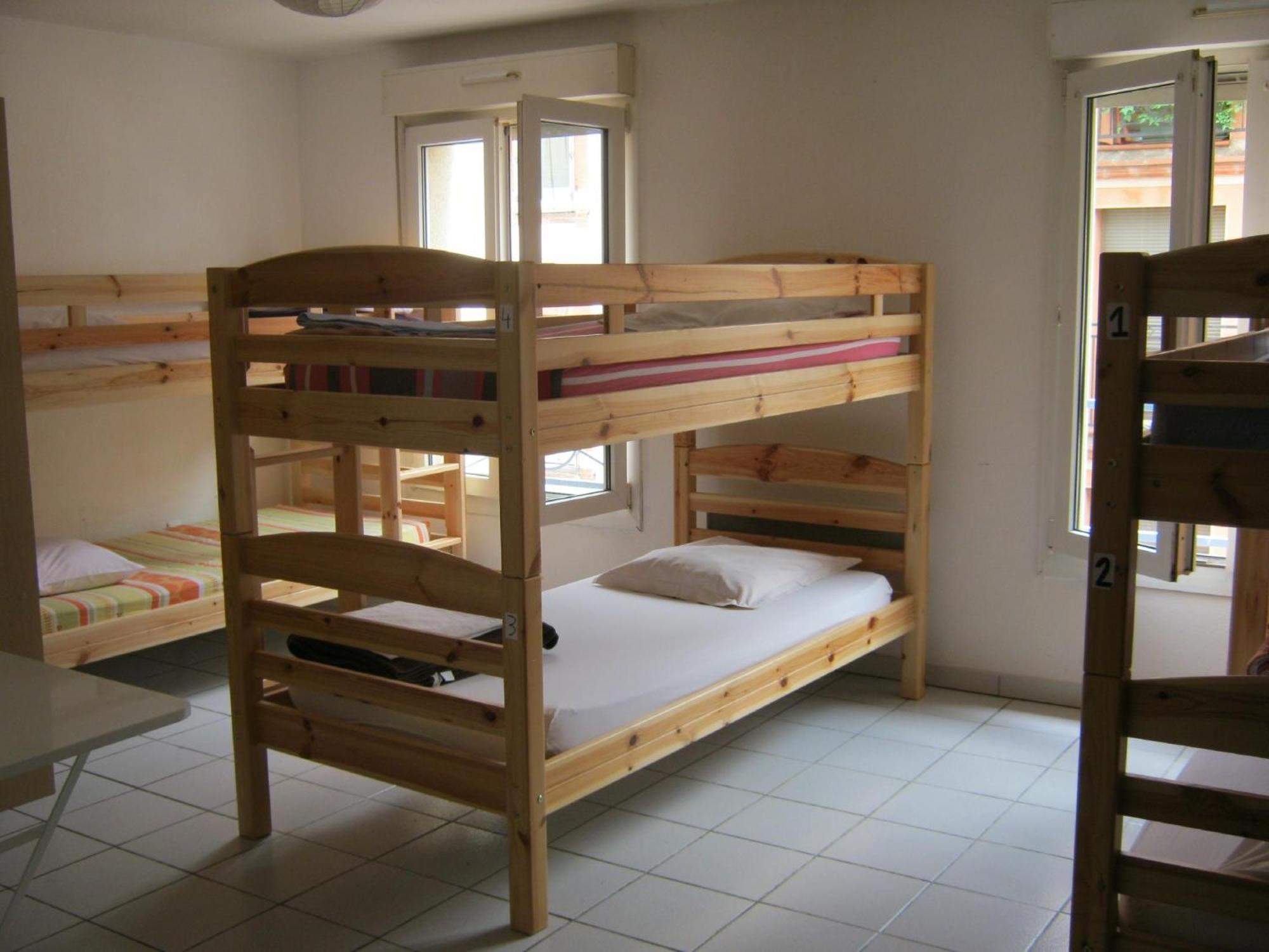Bett im Frauenschlafsaal mit 6 Betten